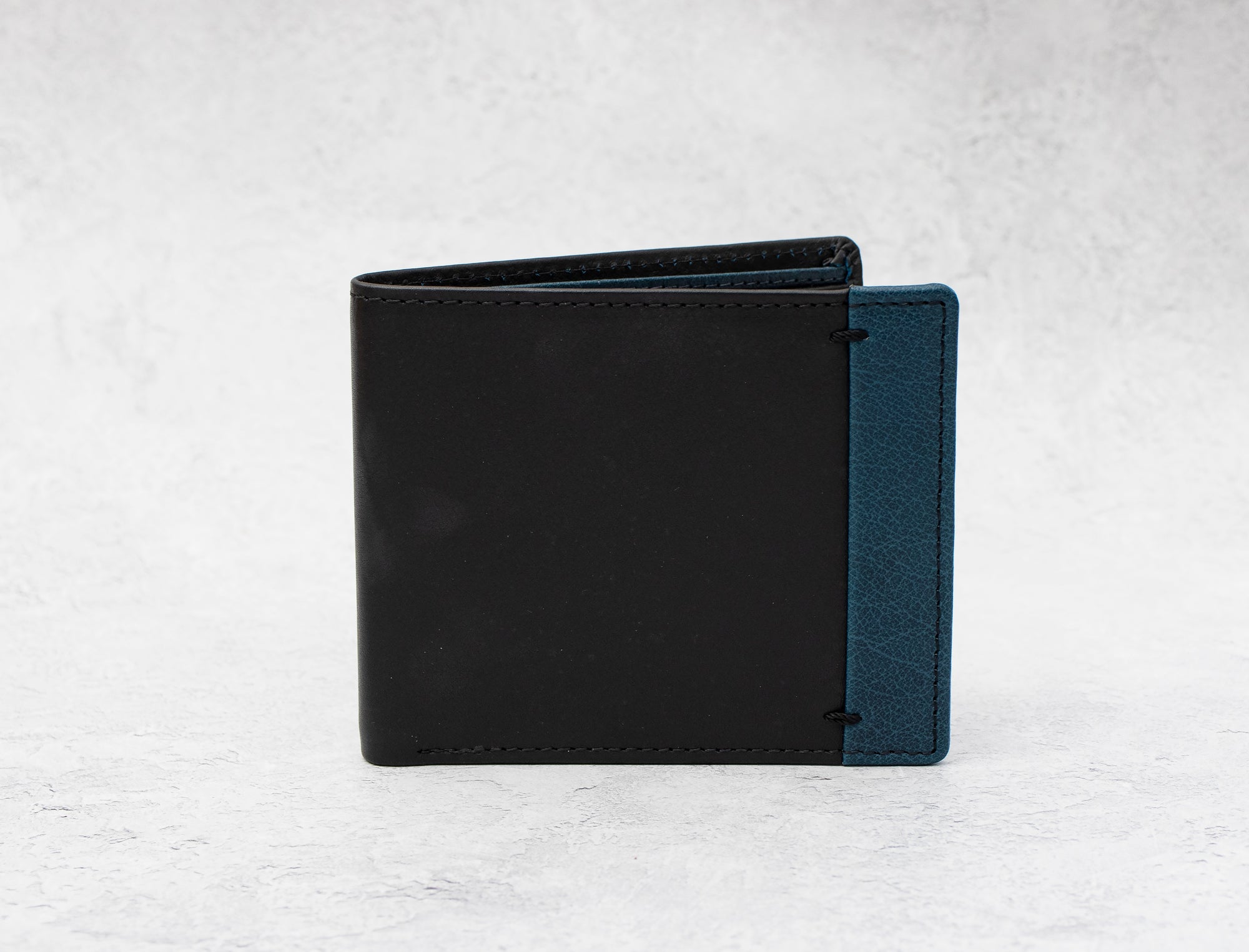 Alpha Leather Men's Black RFID Safe Bifold Wallet - 354