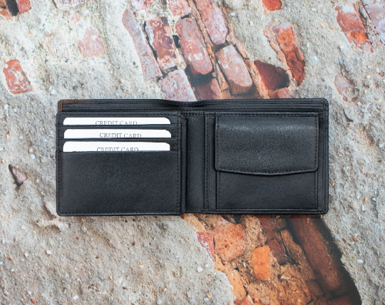 Alpha Leather Men's Black RFID Safe Trifold Wallet - 365